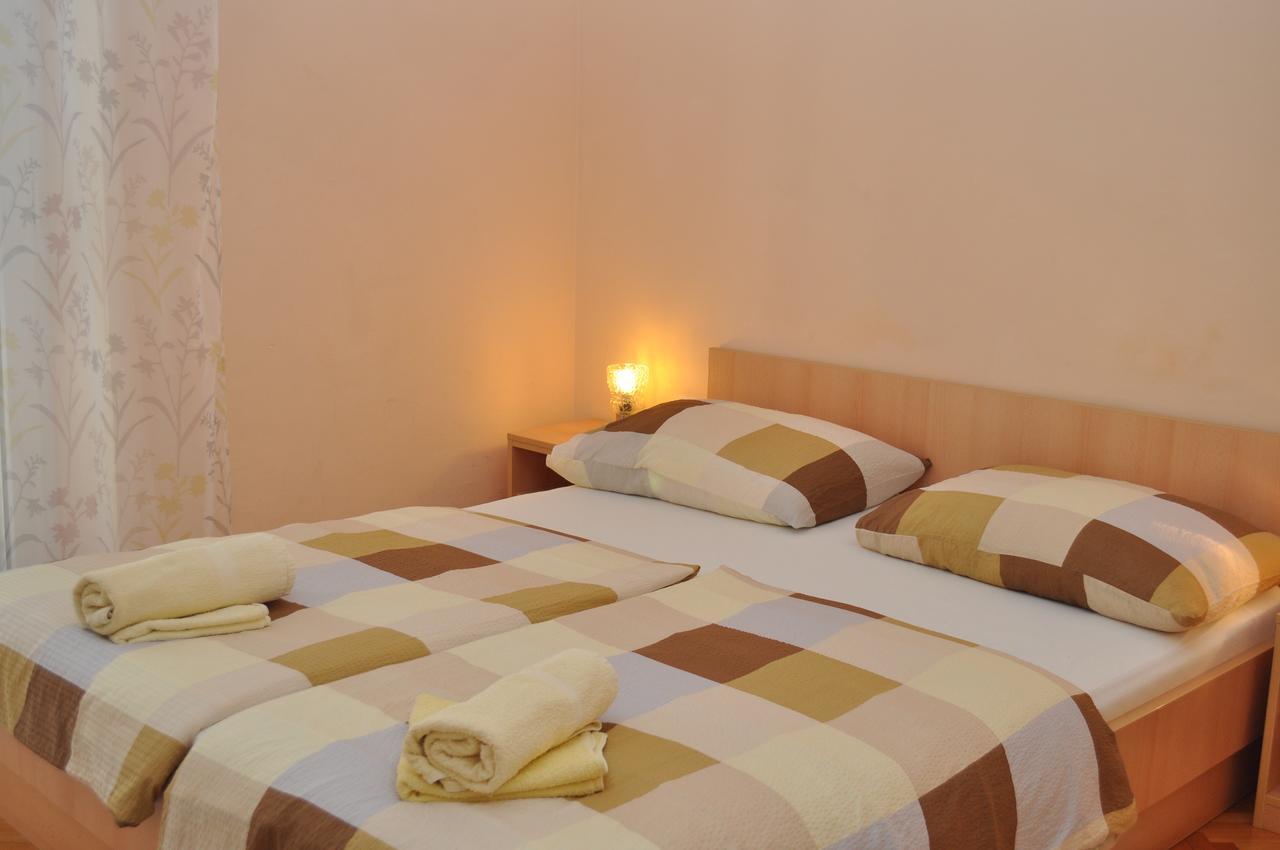 Apartments Ljubica มาคาร์สกา ภายนอก รูปภาพ
