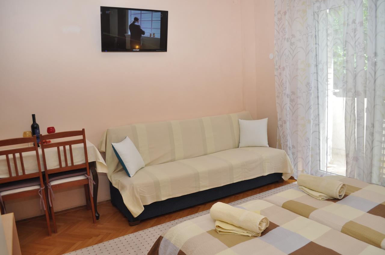 Apartments Ljubica มาคาร์สกา ภายนอก รูปภาพ