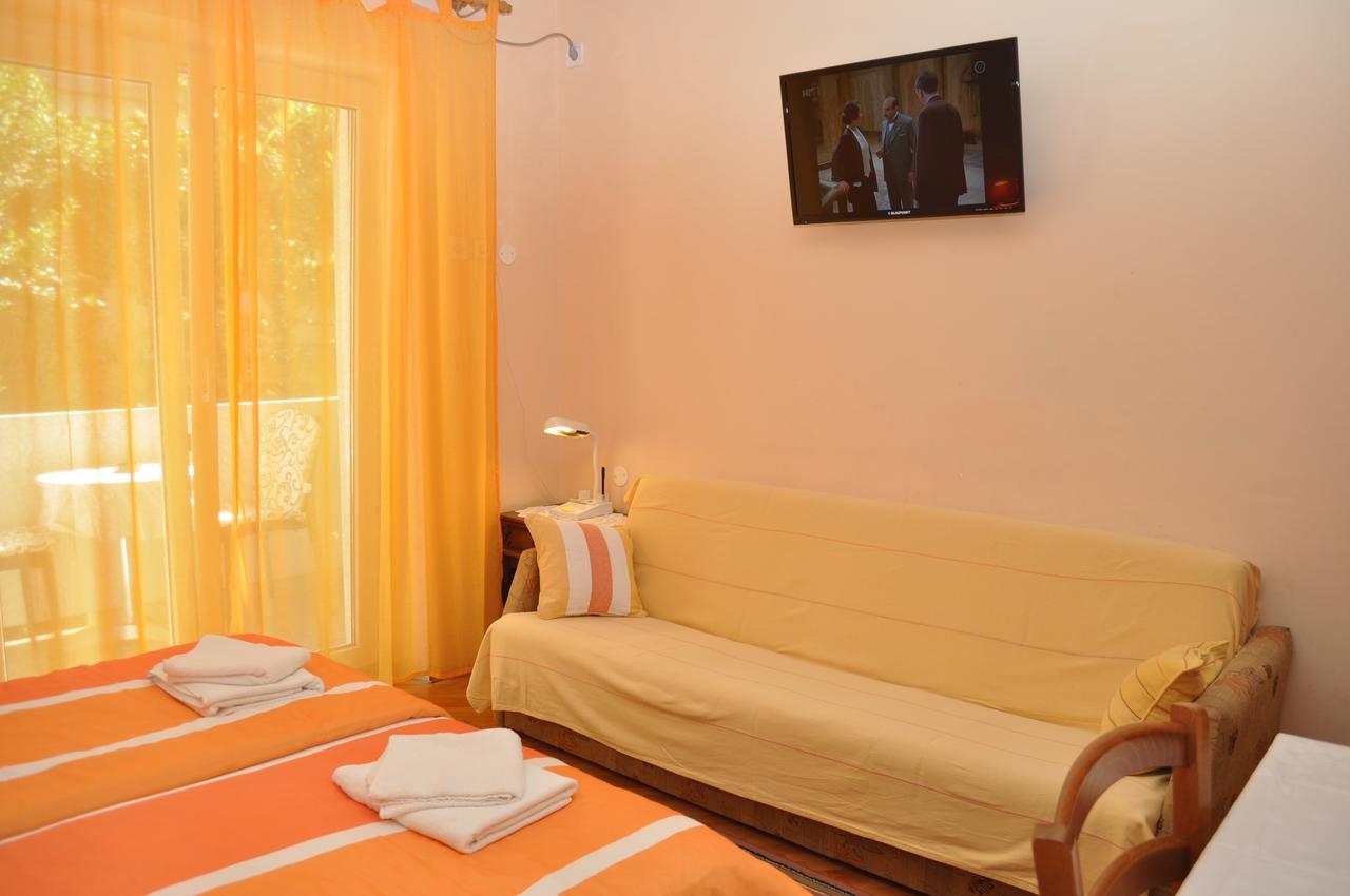 Apartments Ljubica มาคาร์สกา ภายนอก รูปภาพ