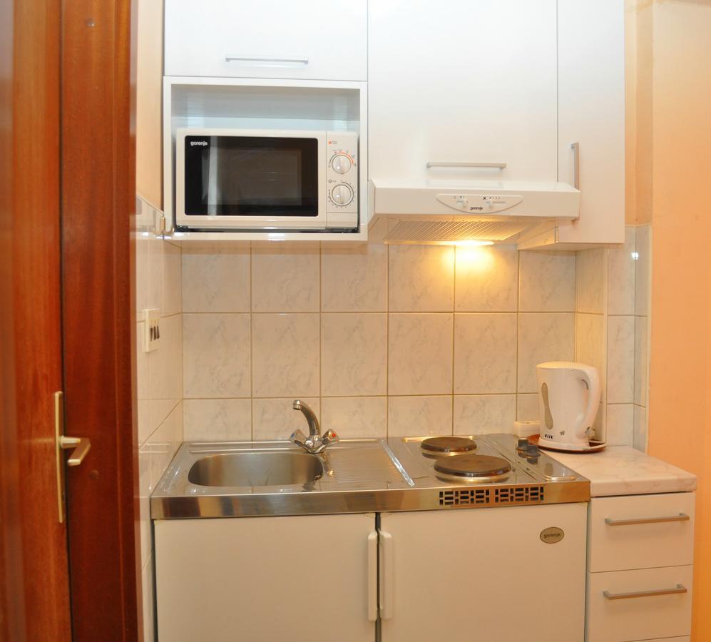 Apartments Ljubica มาคาร์สกา ภายนอก รูปภาพ