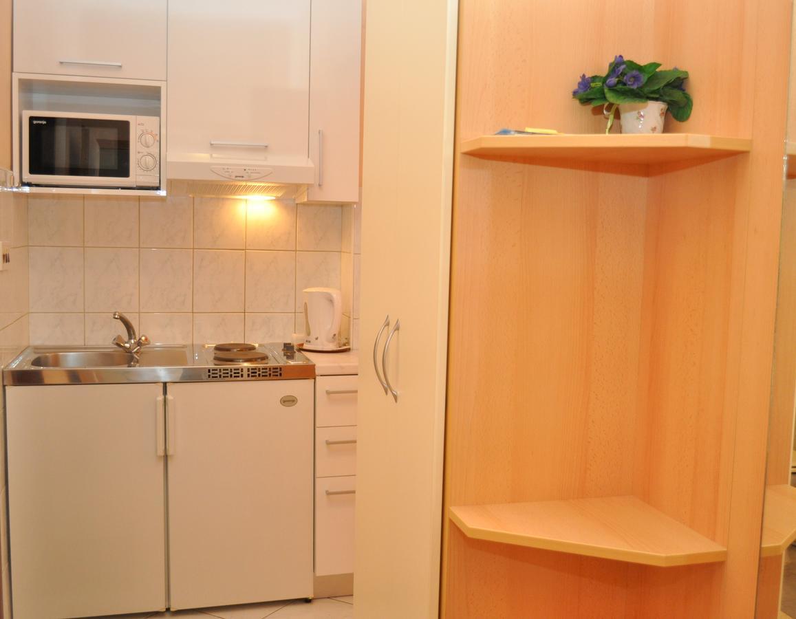 Apartments Ljubica มาคาร์สกา ภายนอก รูปภาพ