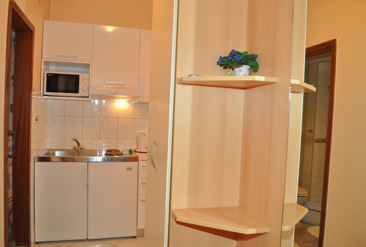 Apartments Ljubica มาคาร์สกา ภายนอก รูปภาพ