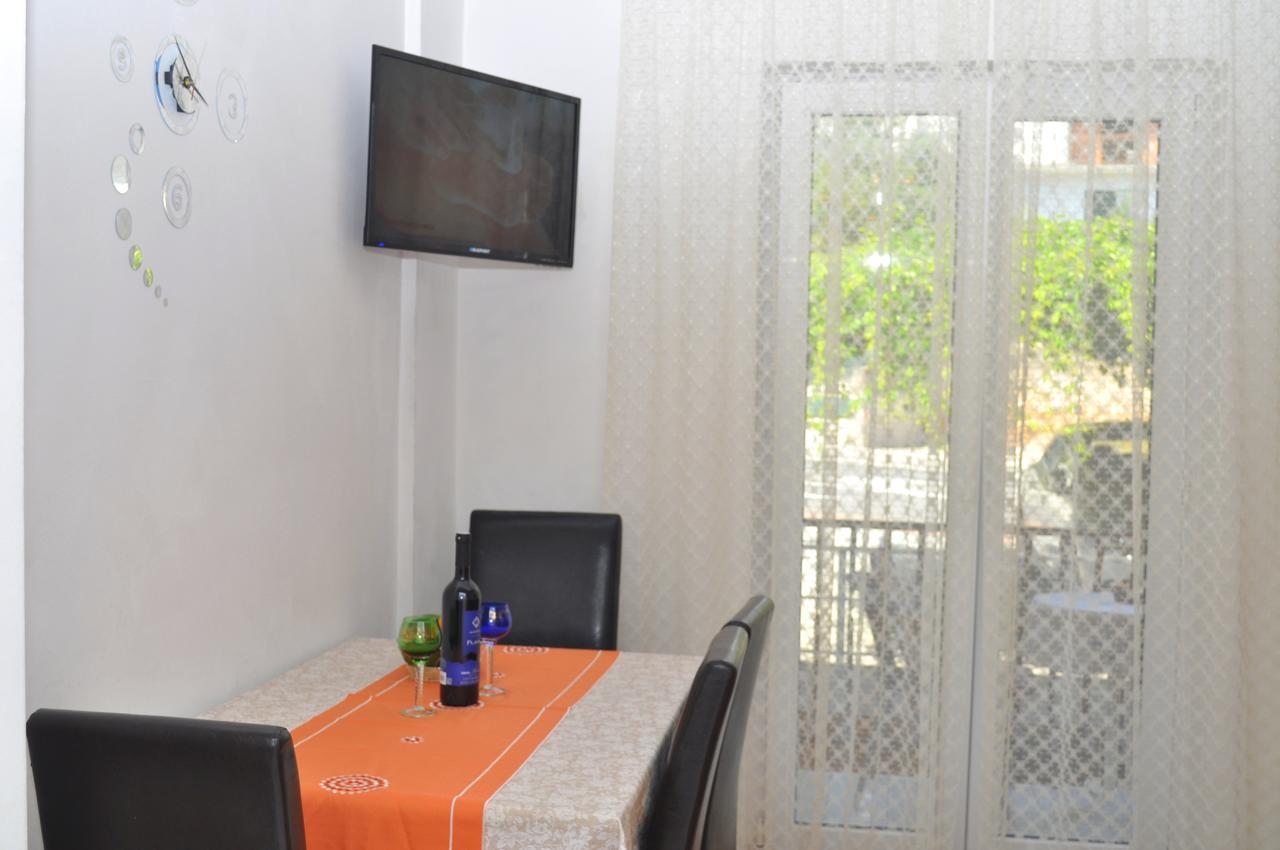 Apartments Ljubica มาคาร์สกา ภายนอก รูปภาพ