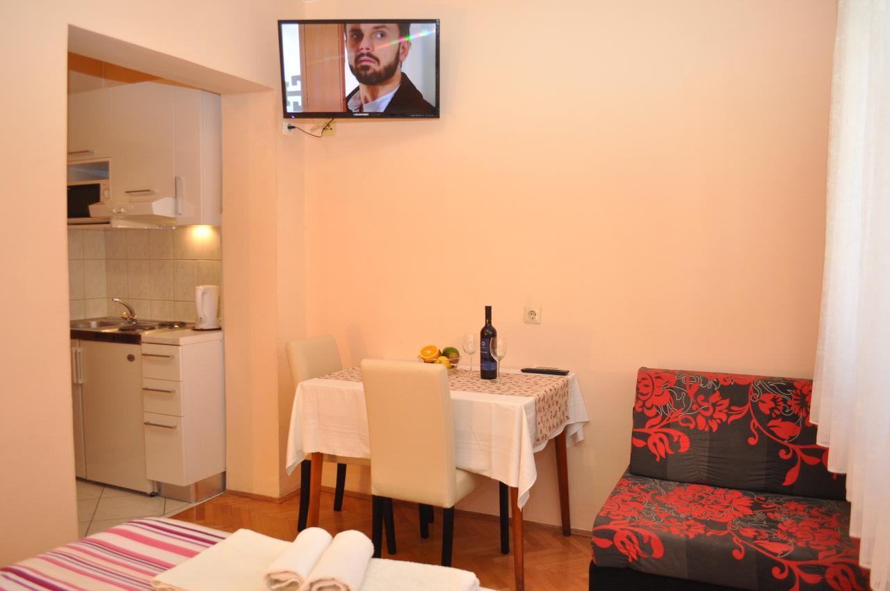 Apartments Ljubica มาคาร์สกา ภายนอก รูปภาพ